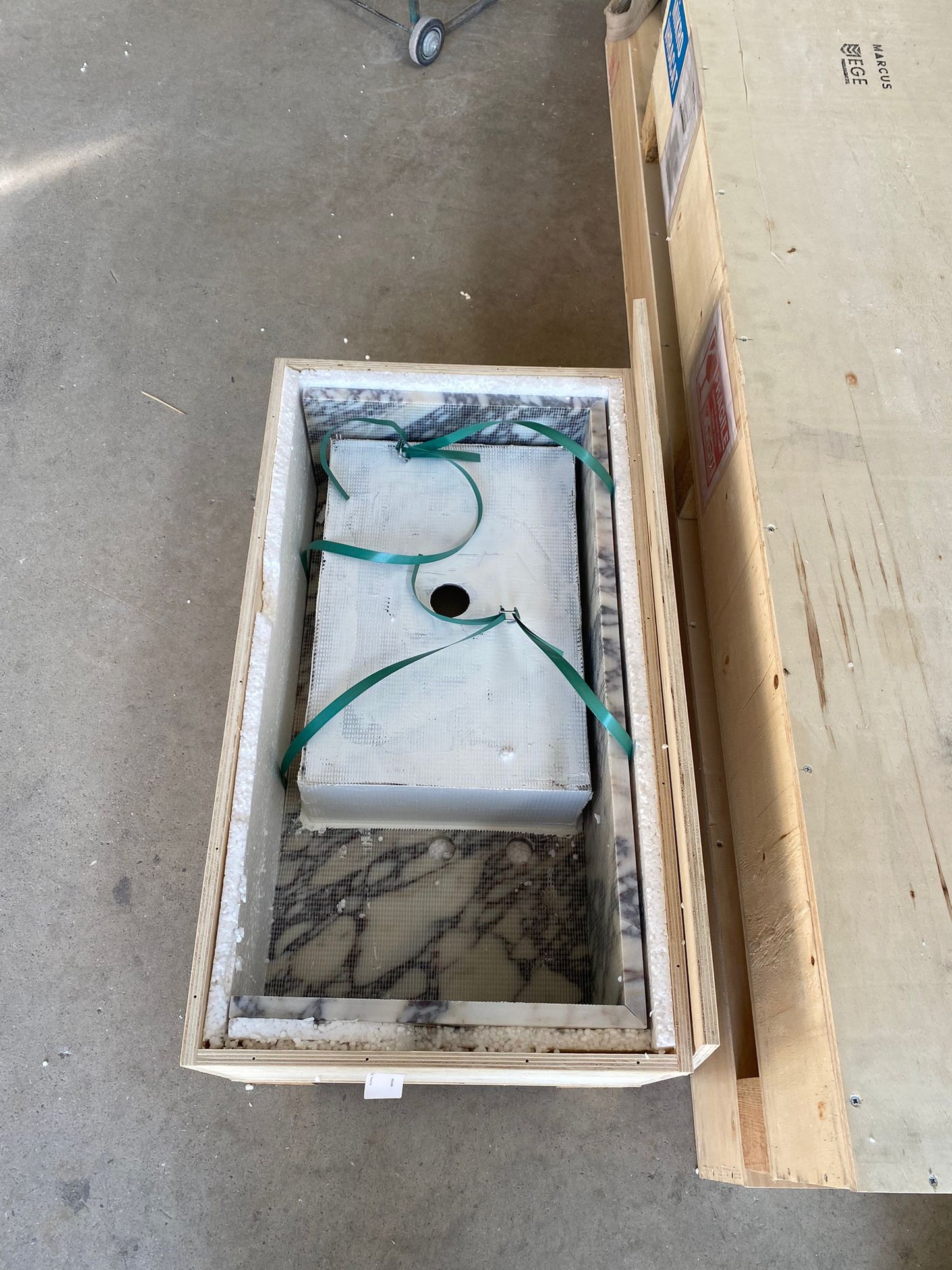 CUSTOM MADE CALACATTA VIOLA BATHROOM SINK (NS-062)