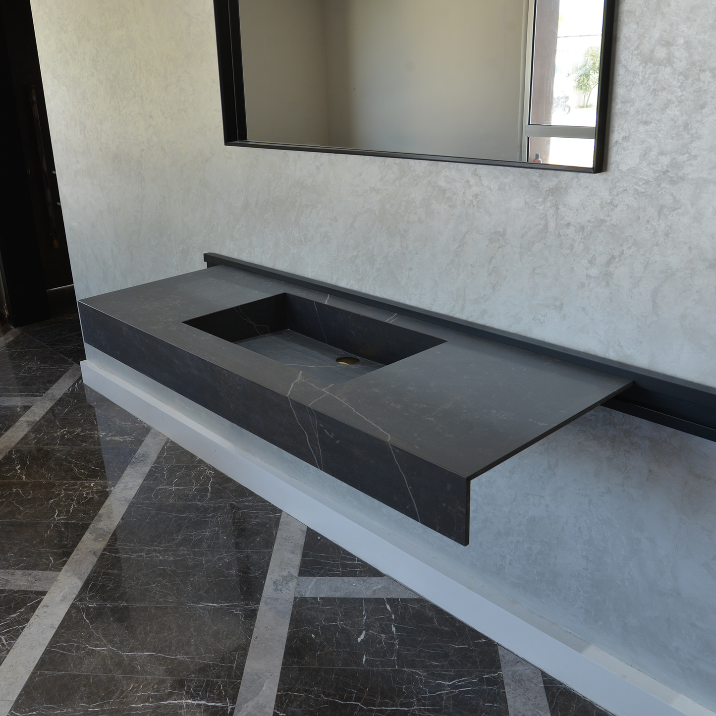HANDCRAFTED DEKTON KELYA ENGINEERED PORCELAIN SINK (ES-067)
