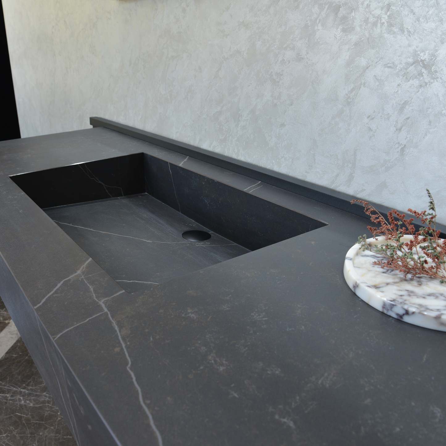 HANDCRAFTED DEKTON KELYA ENGINEERED PORCELAIN SINK (ES-067)