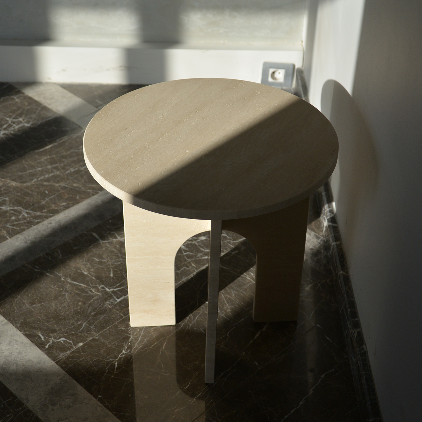 Travertine Marble Coffee Table, Round Marble Coffee Table, Luxury Side Table, Elegant Coffee Table for Living Room, Marble Side Table