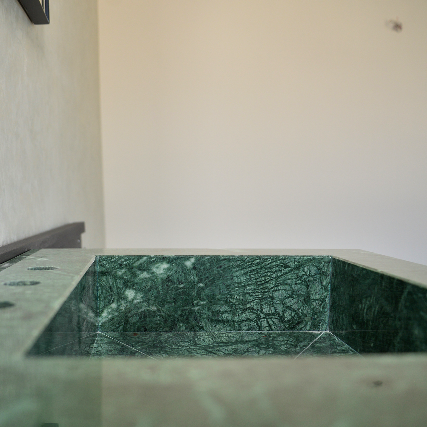 HANDCRAFTED VERDE GUATEMALA CUSTOM MARBLE SINK (NS-079)