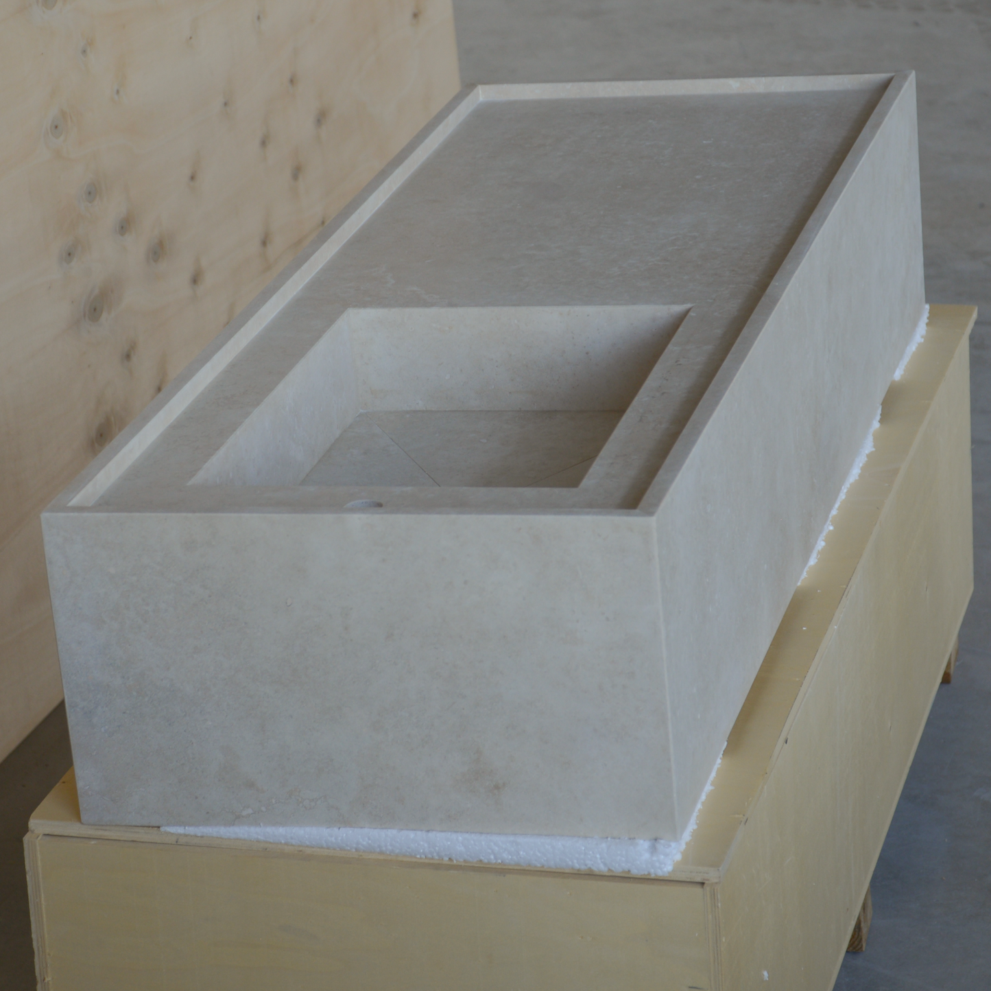 HANDCRAFTED CUSTOM TRAVERTINE SINK (TR-116)