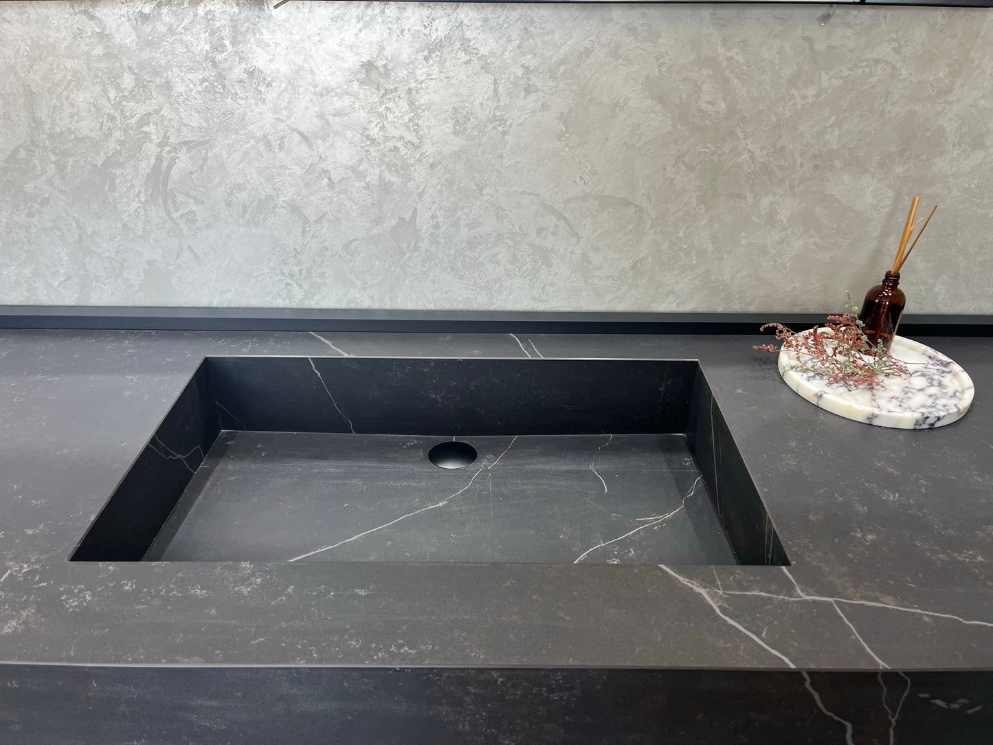HANDCRAFTED DEKTON KELYA ENGINEERED PORCELAIN SINK (ES-067)