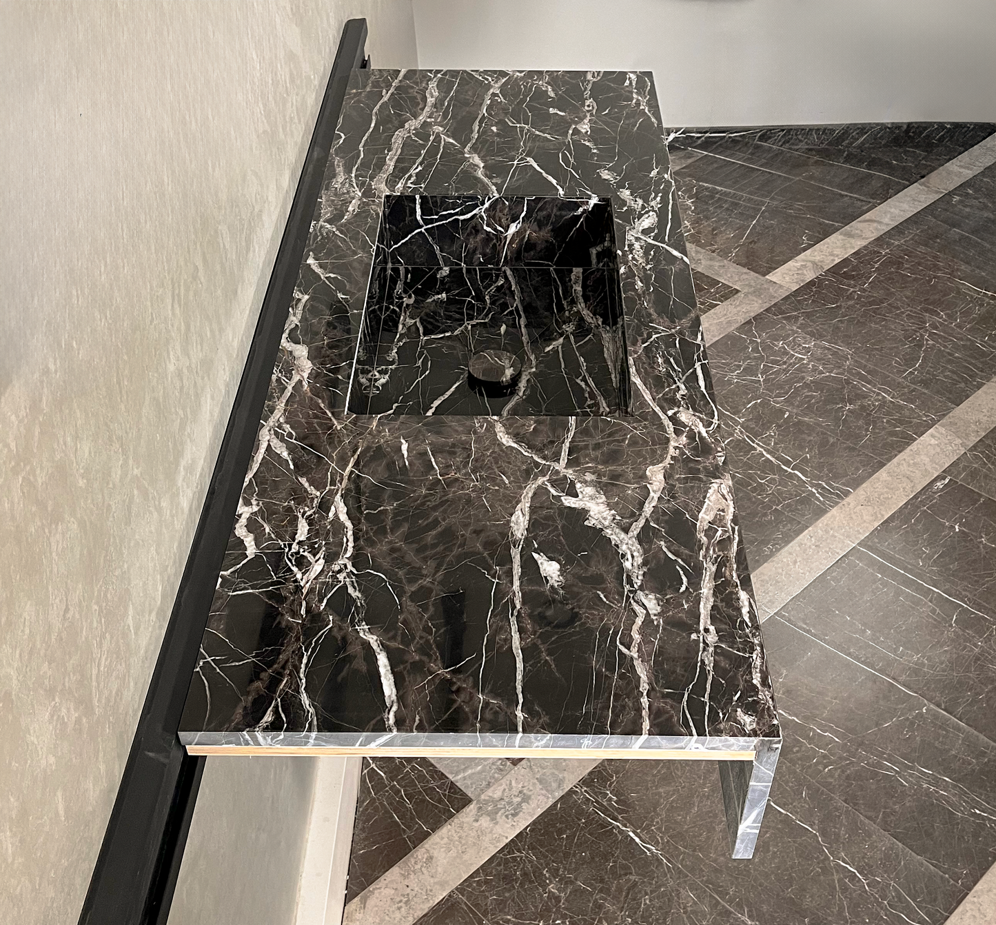 HANDCRAFTED CUSTOM ALEXANDRA BLACK MARBLE SINK (NS-111)