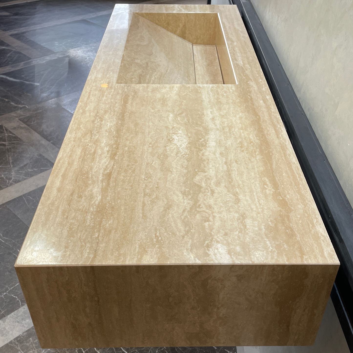 Handmade Vein Cut Travertine Sink: Custom Beige Bathroom Vanity (TR-082)