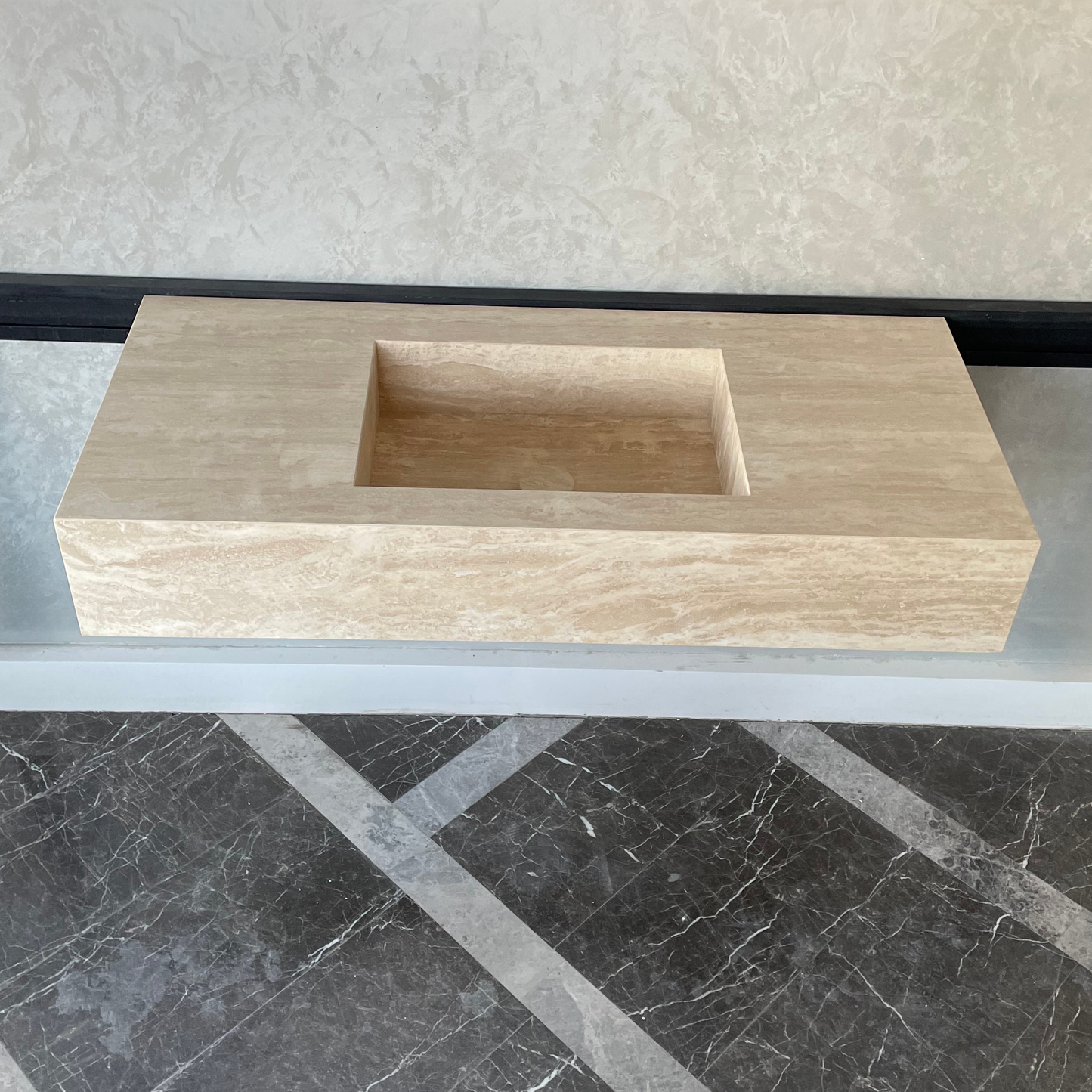 Handmade Vein Cut Travertine Sink: Custom Beige Bathroom Vanity (TR-94)