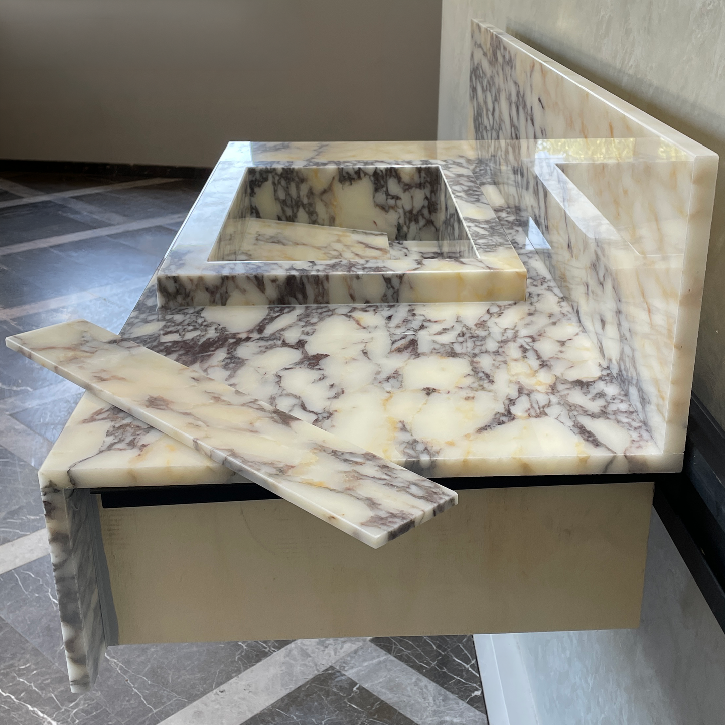 Handcrafted Calacatta Viola Marble Sink With Backsplash: Custom Bathroom Vanity (NS-129)