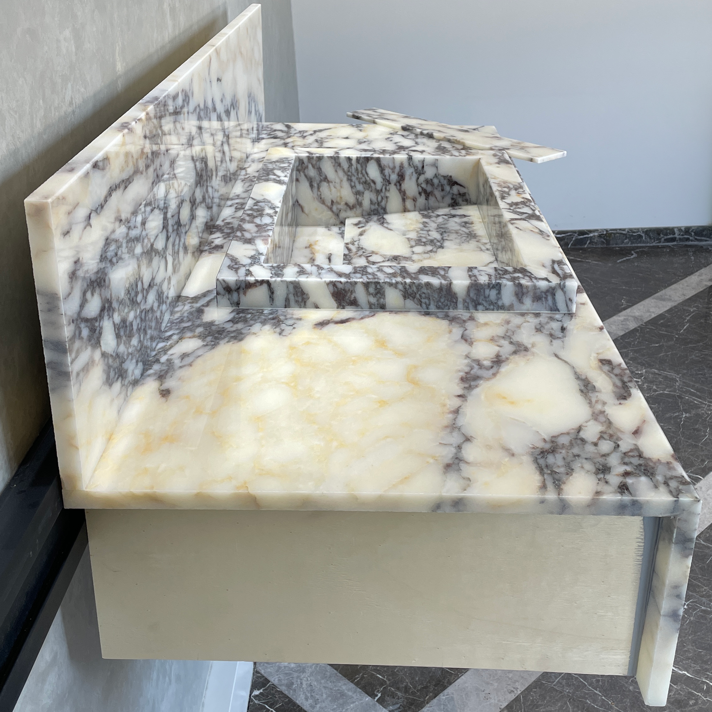 Handcrafted Calacatta Viola Marble Sink With Backsplash: Custom Bathroom Vanity (NS-129)