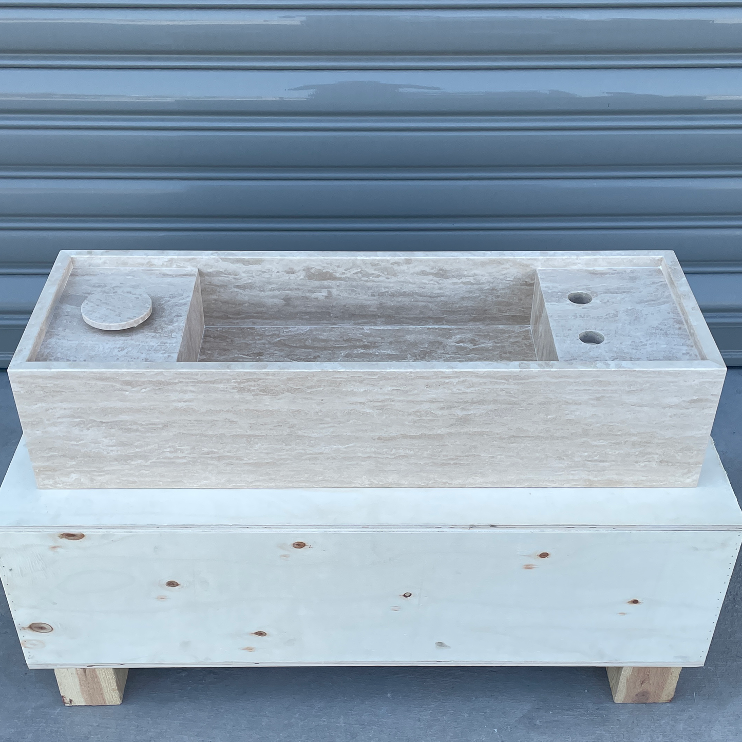 Handmade Vein Cut Travertine Sink: Custom Beige Bathroom Vanity (TR-042)