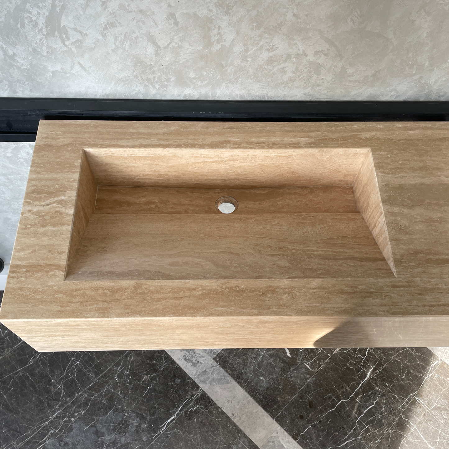 Handmade Vein Cut Travertine Sink: Custom Beige Bathroom Vanity (TR-082)