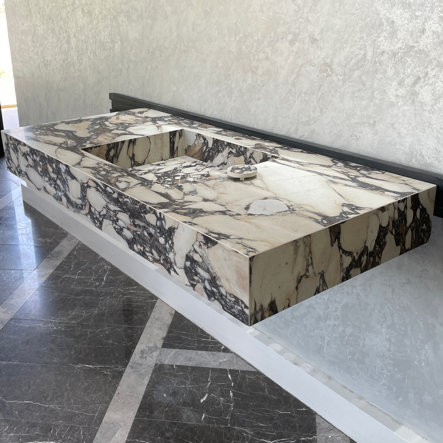 Handcrafted Calacatta Viola Porcelain Sink: Custom Vanity Top (ES-071)