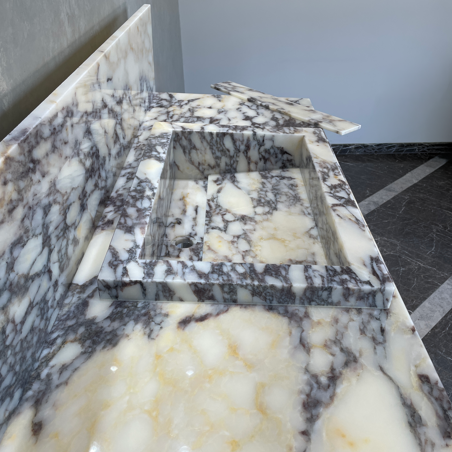 Handcrafted Calacatta Viola Marble Sink With Backsplash: Custom Bathroom Vanity (NS-129)