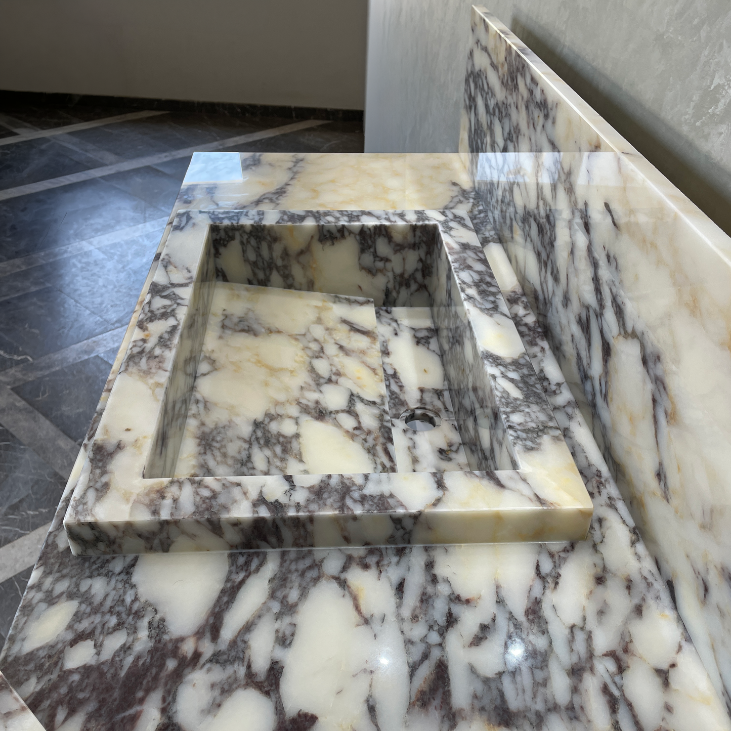 Handcrafted Calacatta Viola Marble Sink With Backsplash: Custom Bathroom Vanity (NS-129)