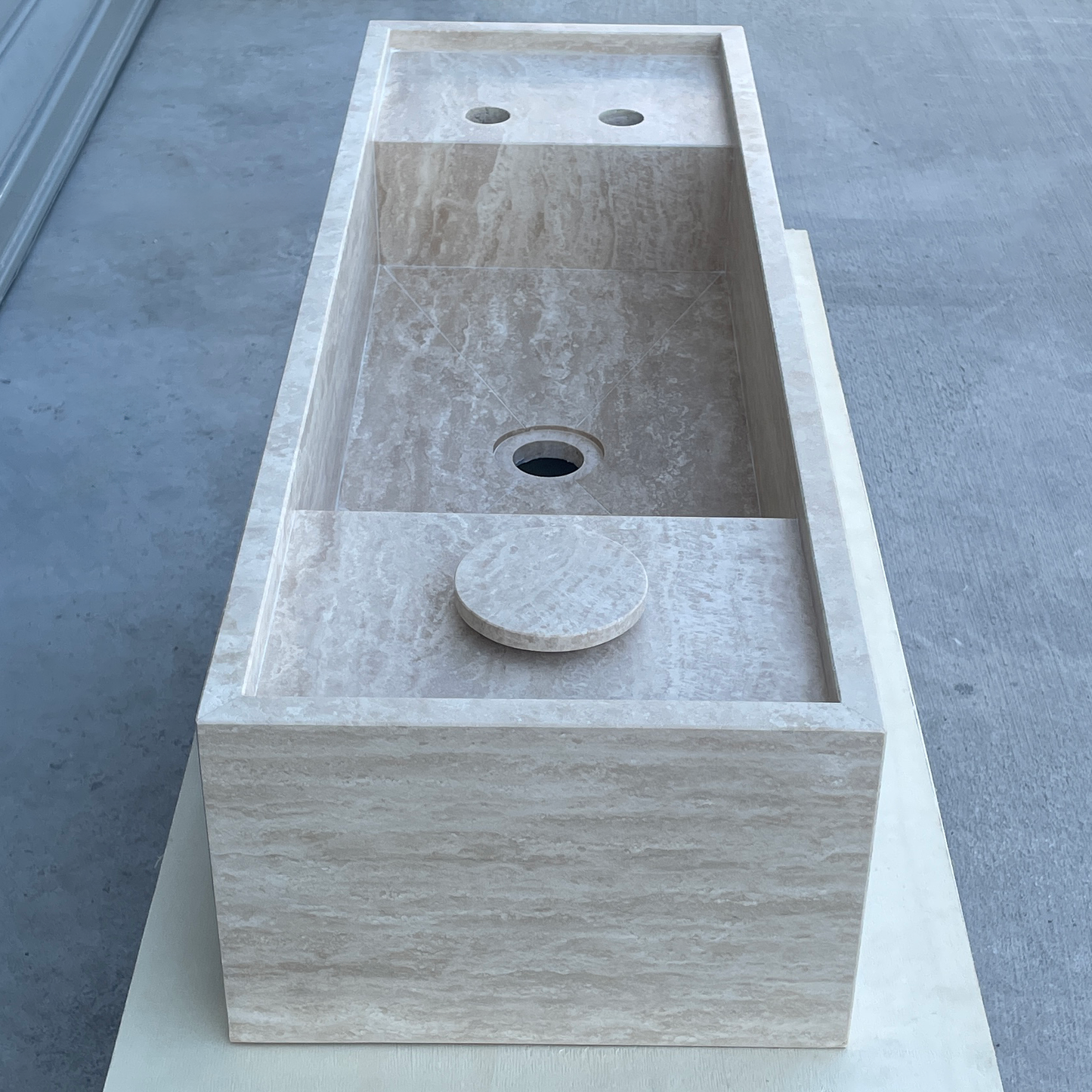 Handmade Vein Cut Travertine Sink: Custom Beige Bathroom Vanity (TR-042)