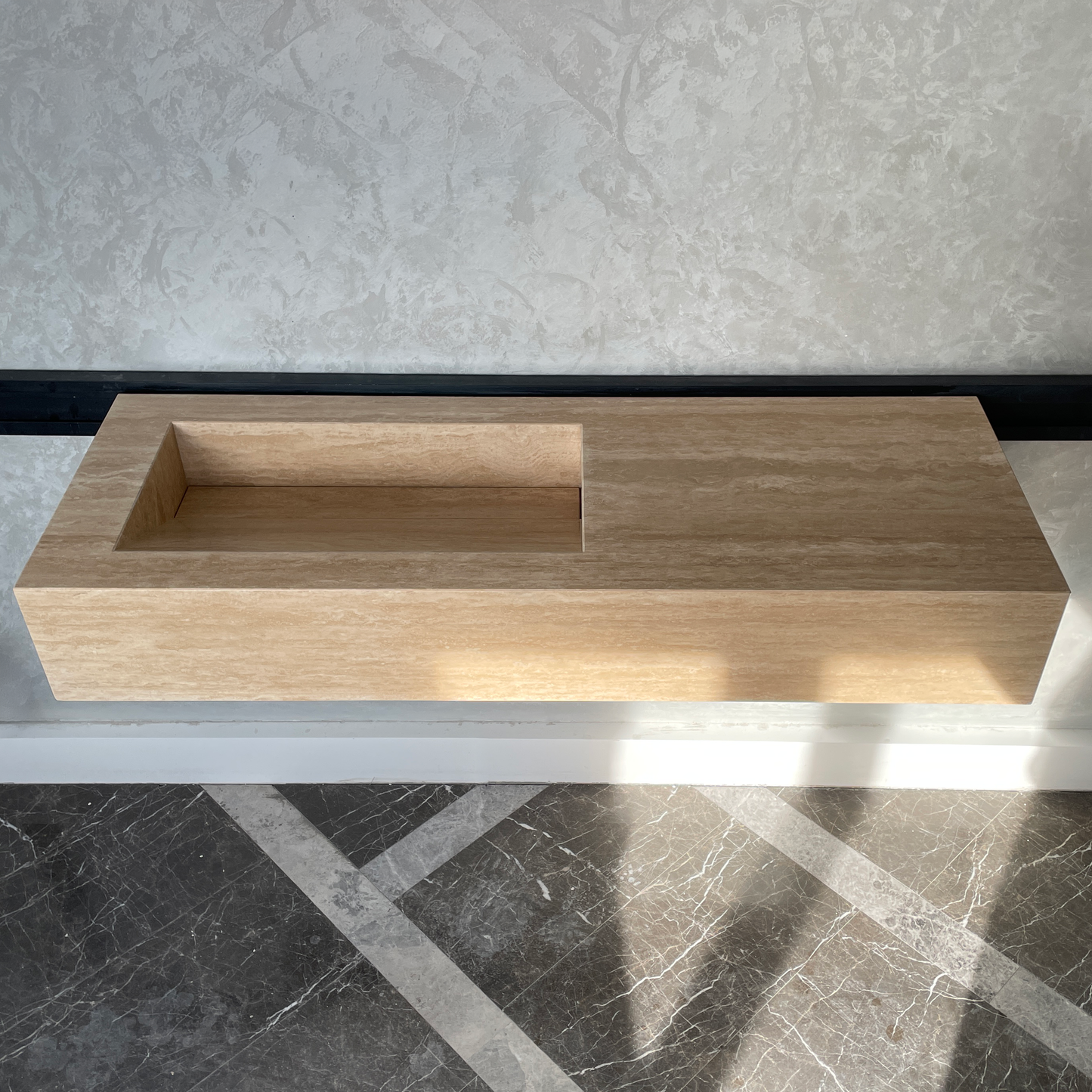 Handmade Vein Cut Travertine Sink: Custom Beige Bathroom Vanity (TR-082)