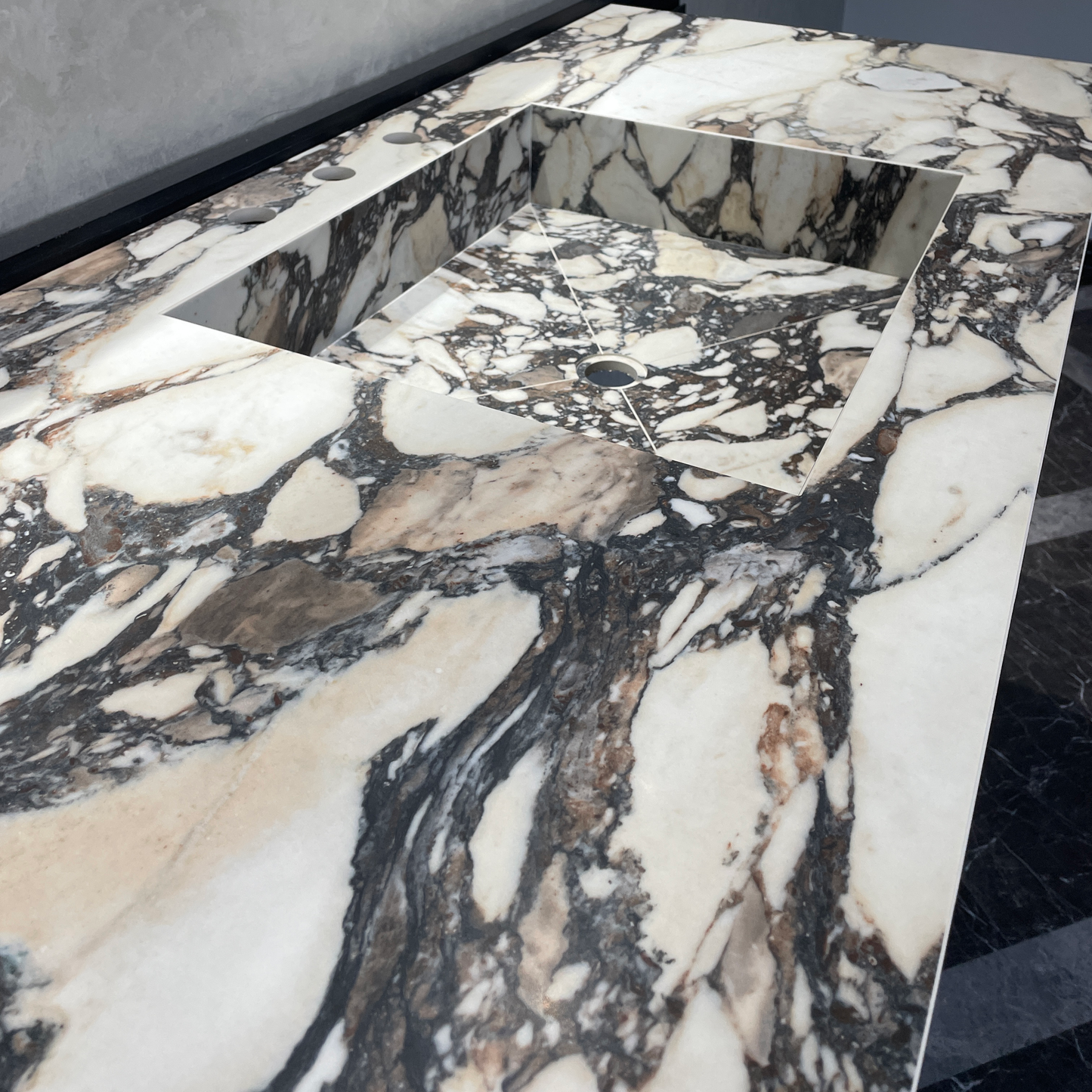 Handcrafted Calacatta Viola Porcelain Sink: Custom Vanity Top (ES-071)