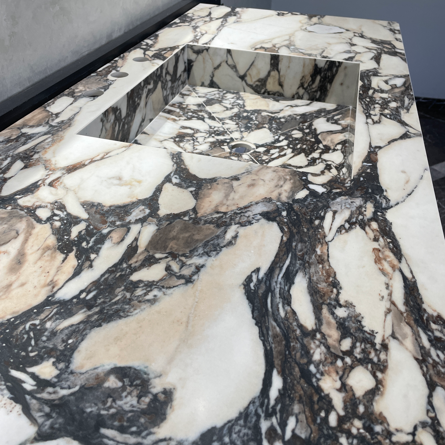 Handcrafted Calacatta Viola Porcelain Sink: Custom Vanity Top (ES-071)
