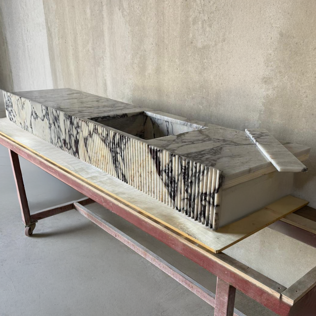 Handmade Calacatta Viola Marble Sink with Fluted Apron: Custom Made Bathroom Basin (NS-141)