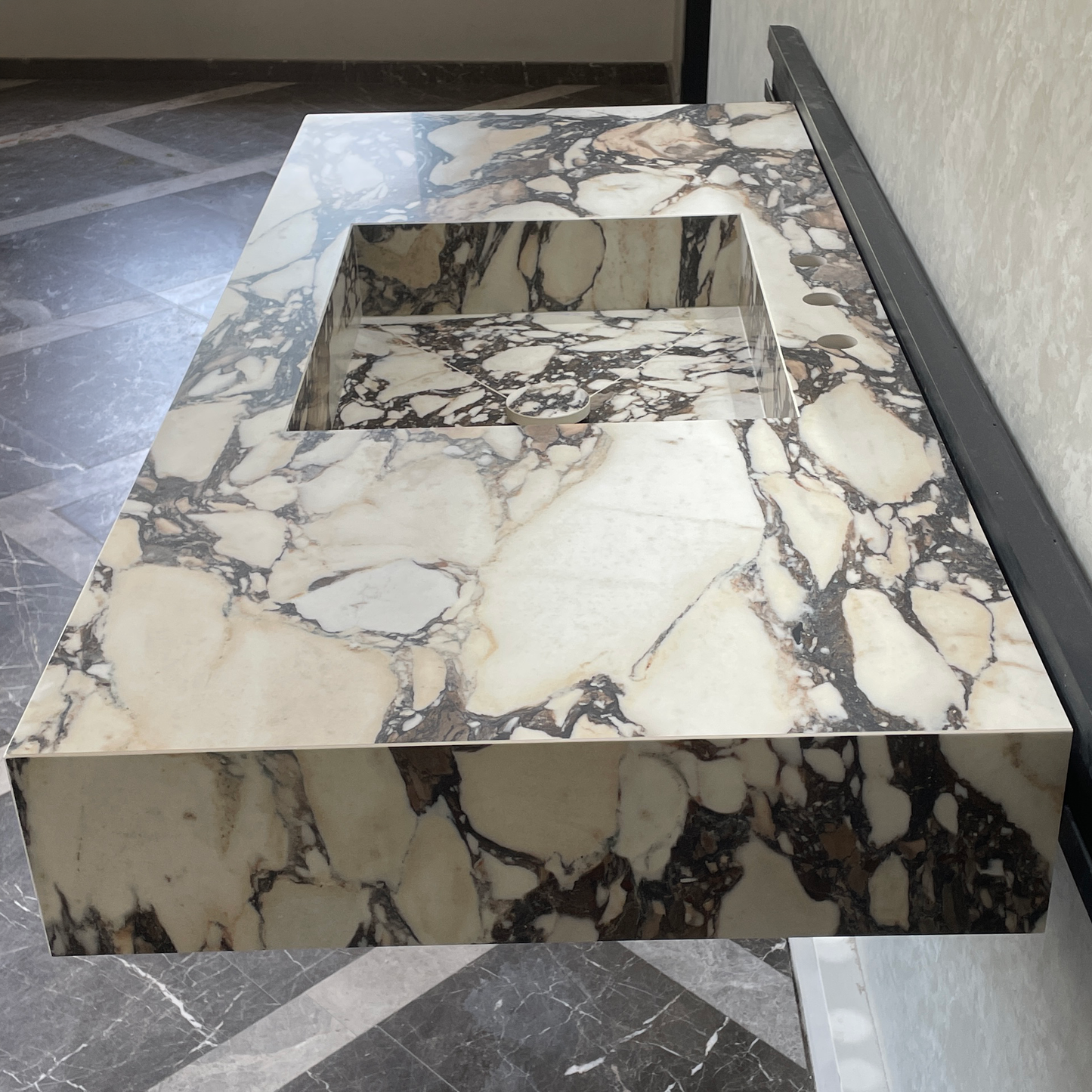 Handcrafted Calacatta Viola Porcelain Sink: Custom Vanity Top (ES-071)