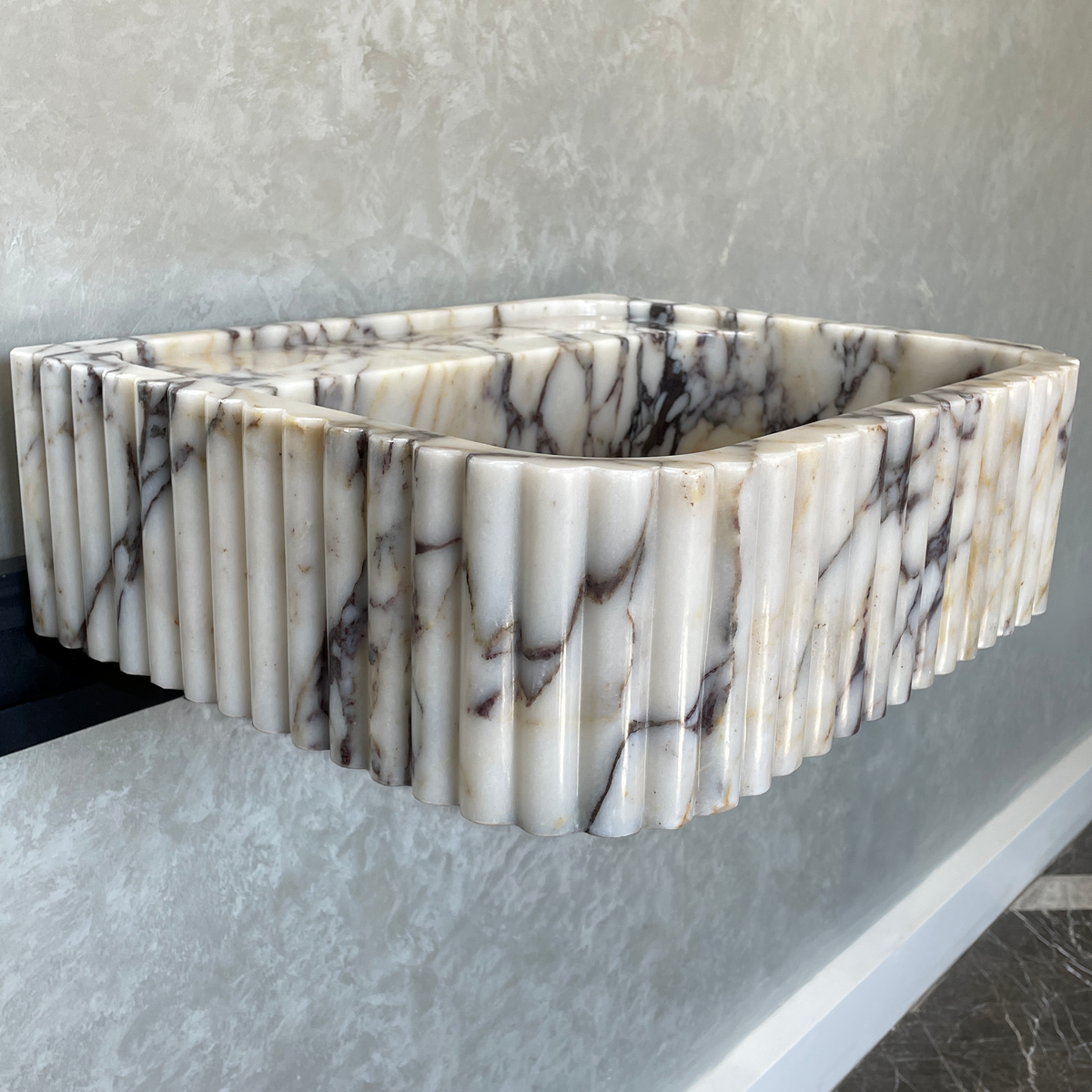 Hand Carved Custom Fluted Calacatta Viola Marble Sink (NS-031)