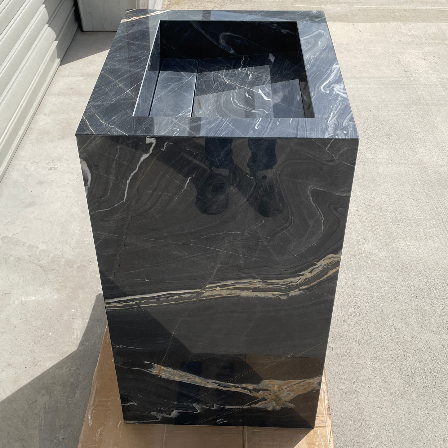Handmade Nero Picasso Marble Pedestal Sink: Custom Bathroom Vanity (NS-155)