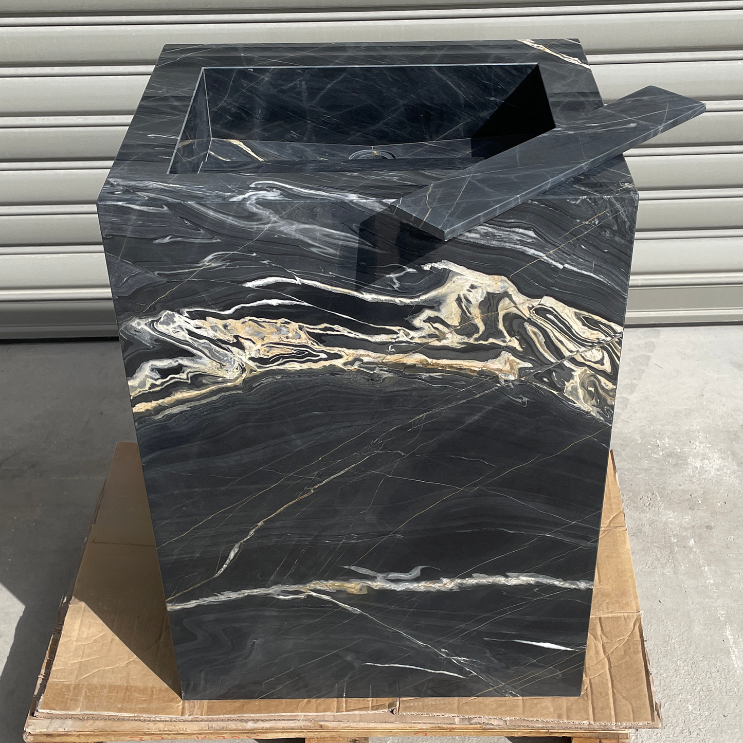 Handmade Nero Picasso Marble Pedestal Sink: Custom Bathroom Vanity (NS-155)
