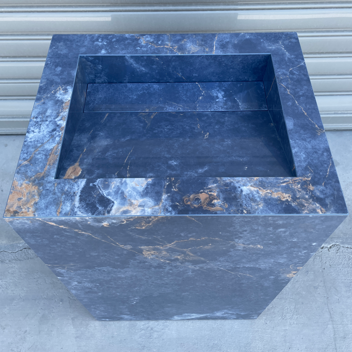 Handcrafted Ocean Blue Porcelain Pedestal Sink: Marble Look Bathroom Vanity (ES-092)
