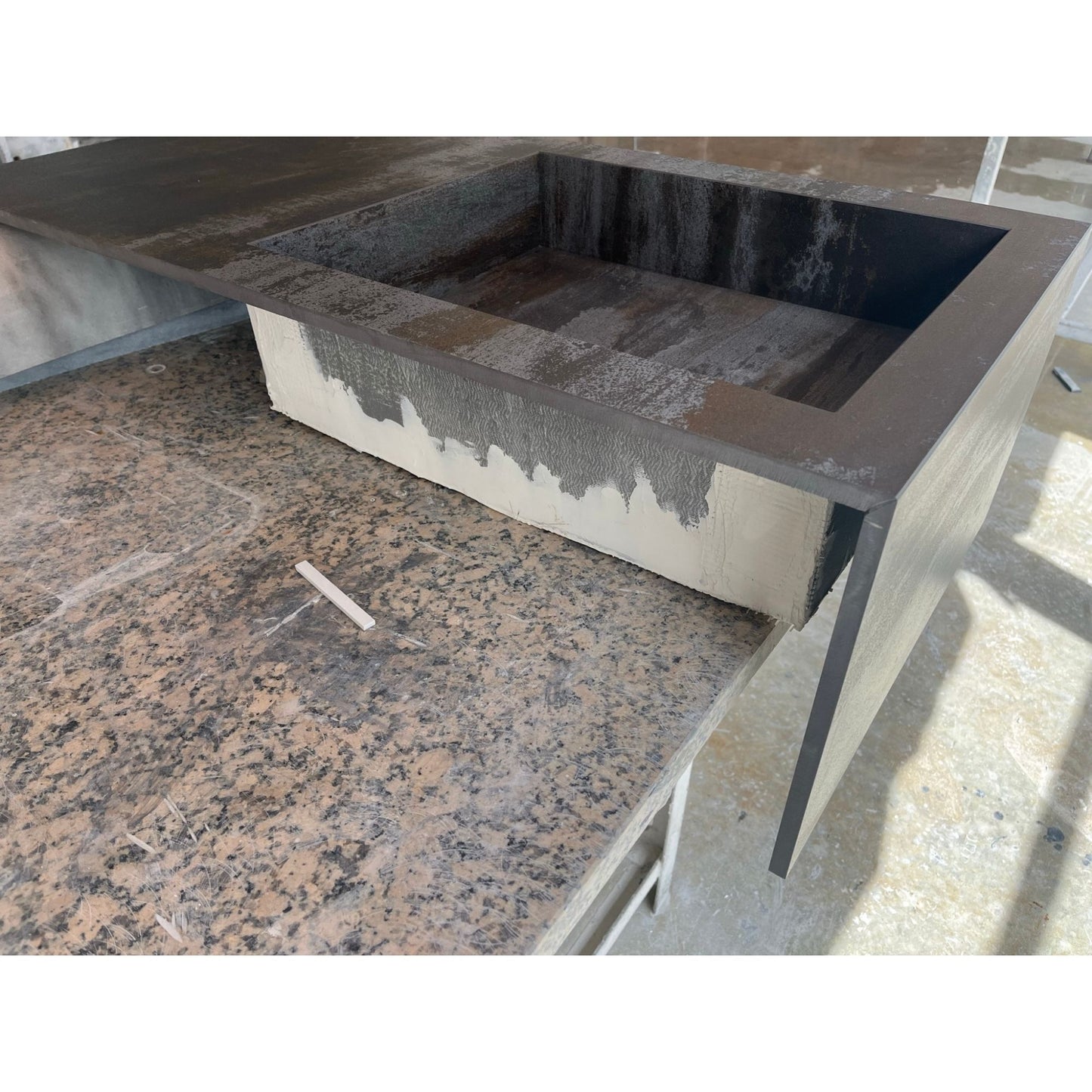 HANDCRAFTED DEKTON TRILLIUM ENGINEERED PORCELAIN SINK (ES-065)