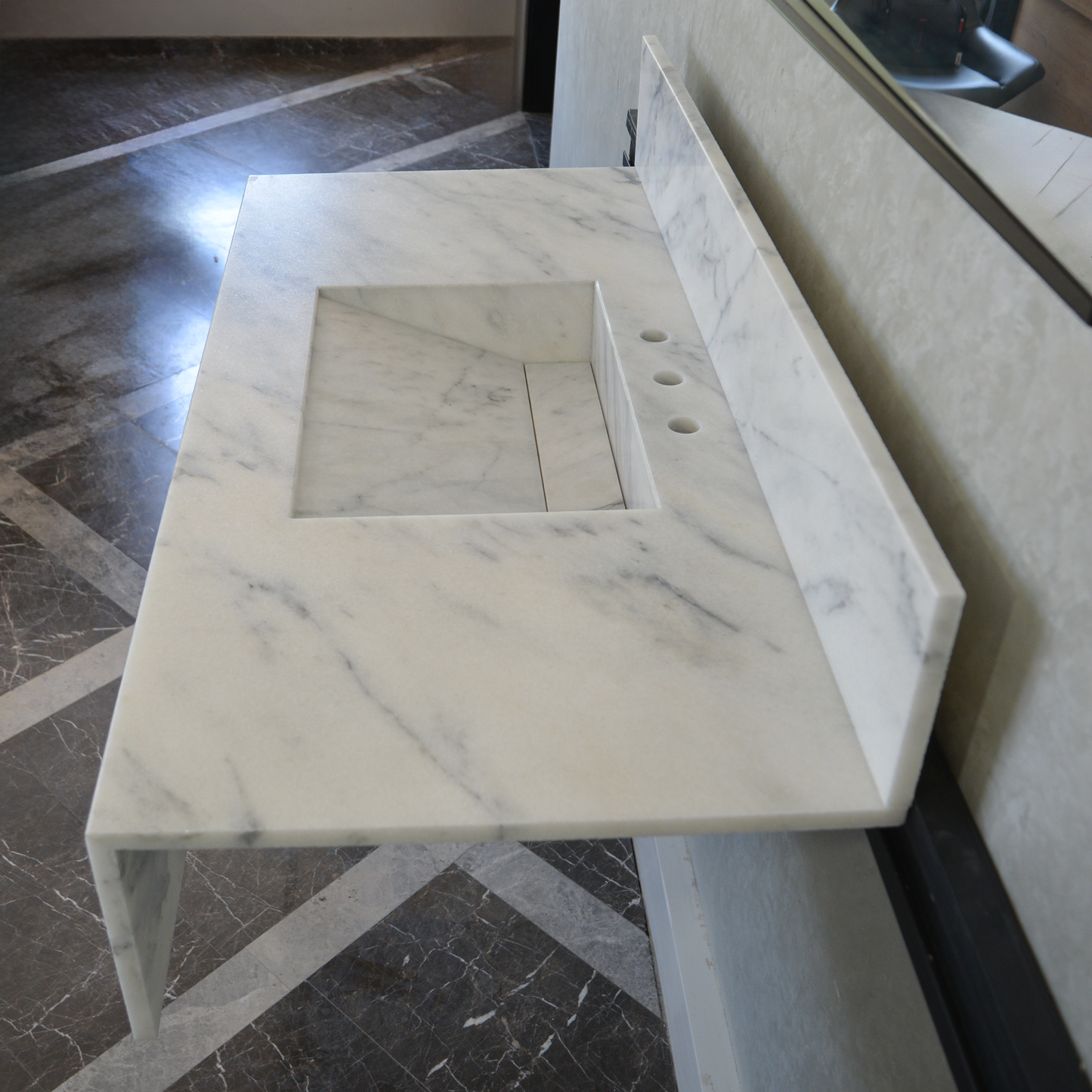 HANDCRAFTED CUSTOM CALACATTA MARBLE SINK (NS-108)