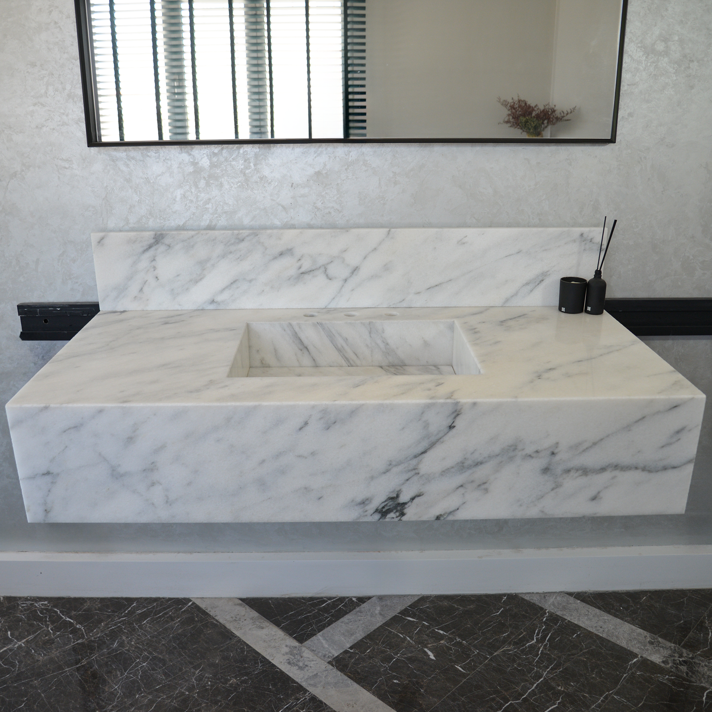 HANDCRAFTED CUSTOM CALACATTA MARBLE SINK (NS-108)