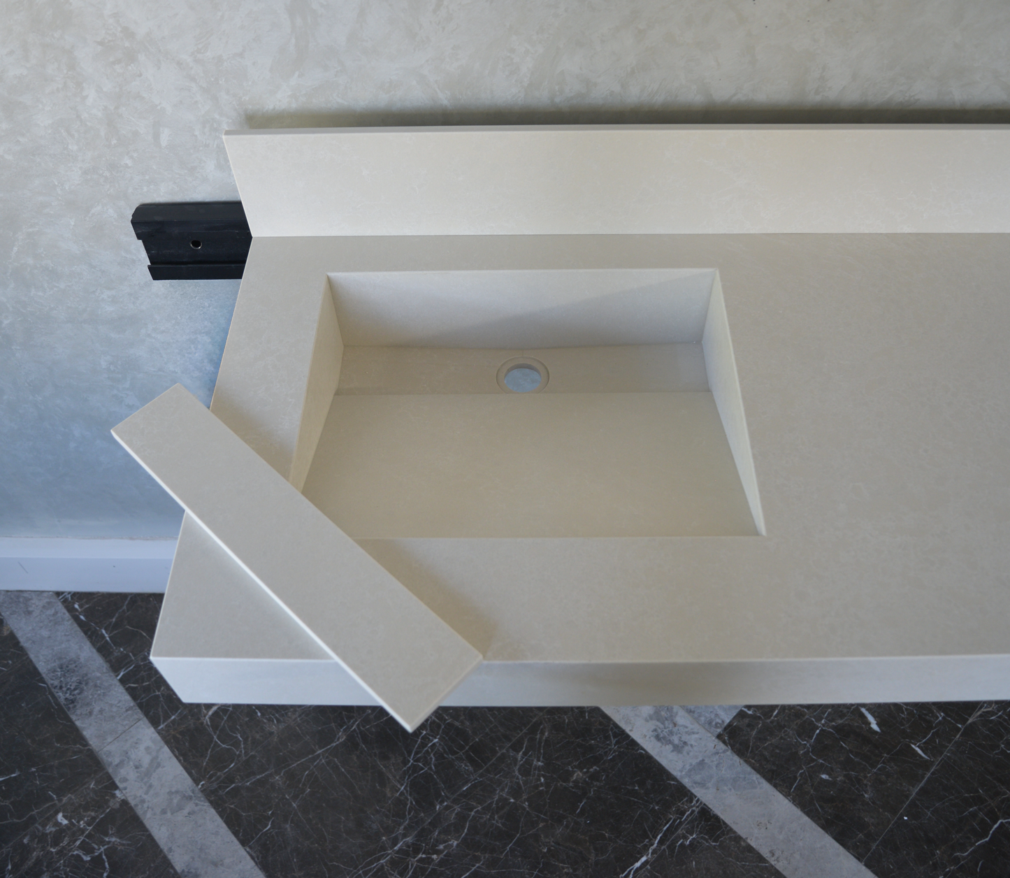 HANDCRAFTED CUSTOM QUARTZ DOUBLE SINK (QU-091)