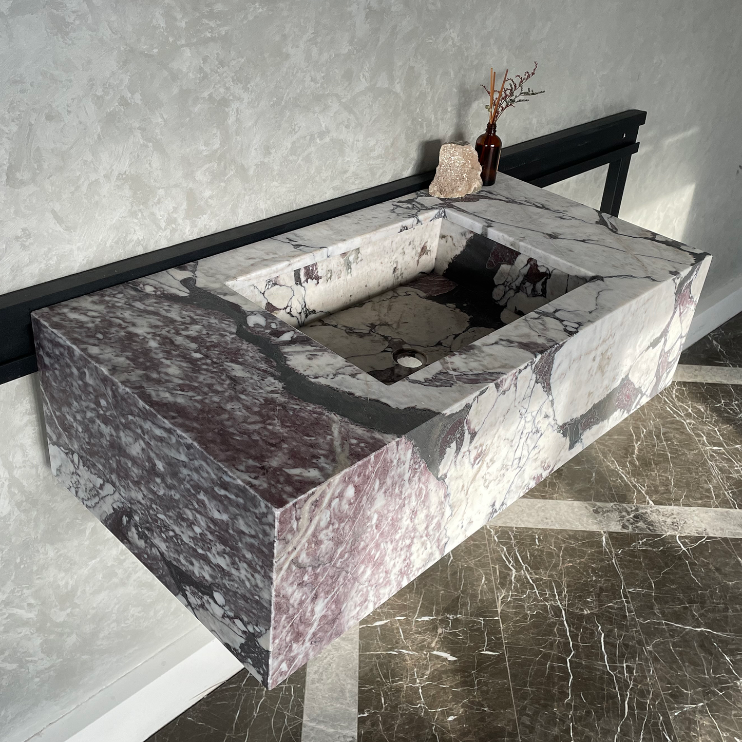 HANDCRAFTED CALACATTA VIOLA MARBLE SINK