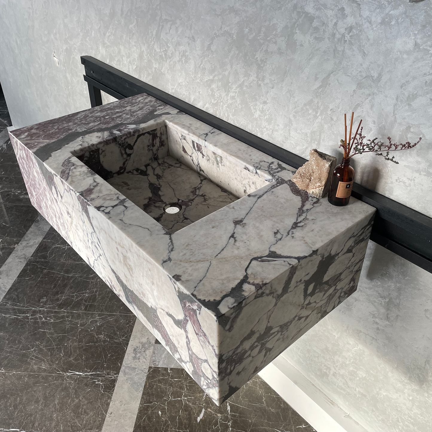 HANDCRAFTED CALACATTA VIOLA MARBLE SINK