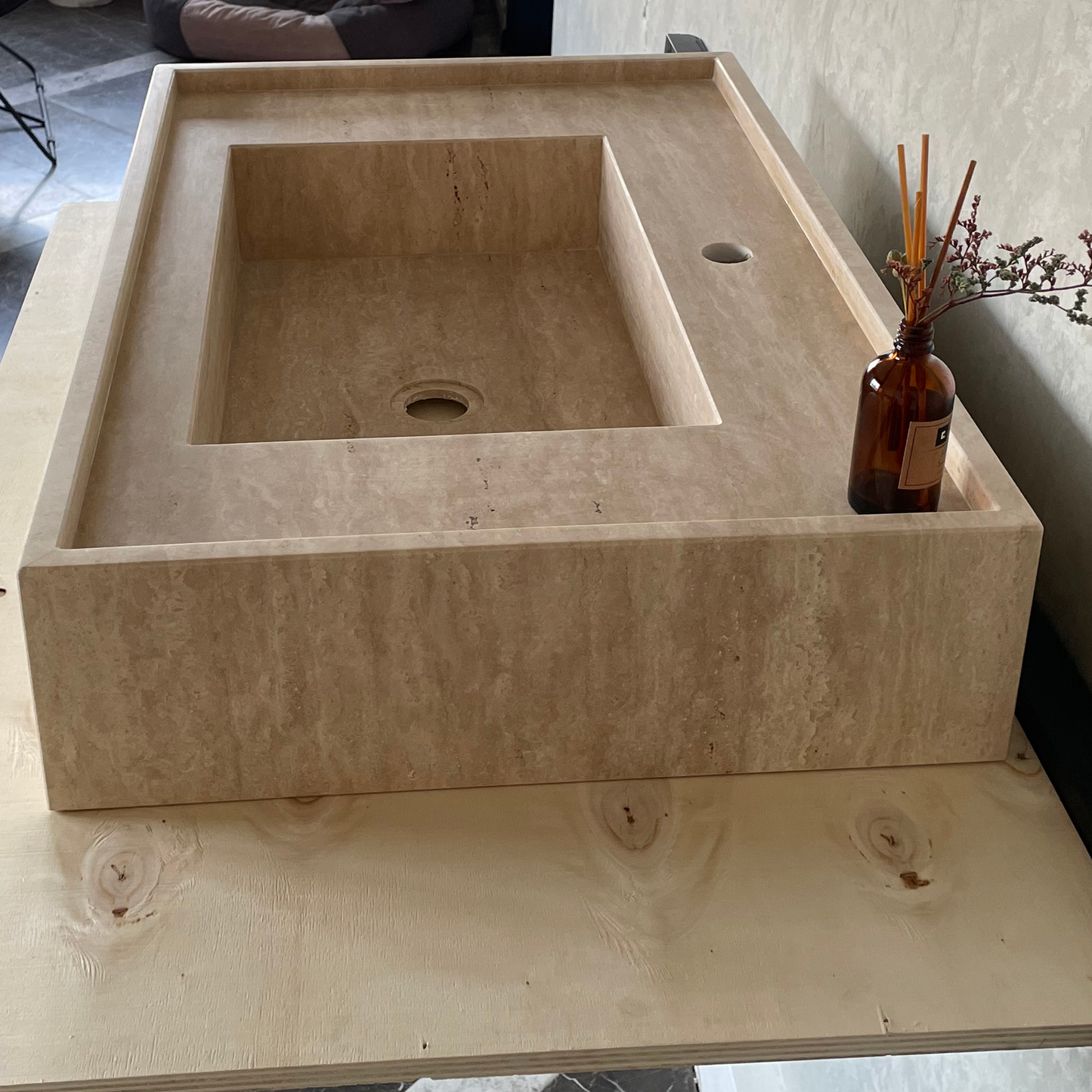 HANDCRAFTED CUSTOM TRAVERTINE SINK (TR-048)