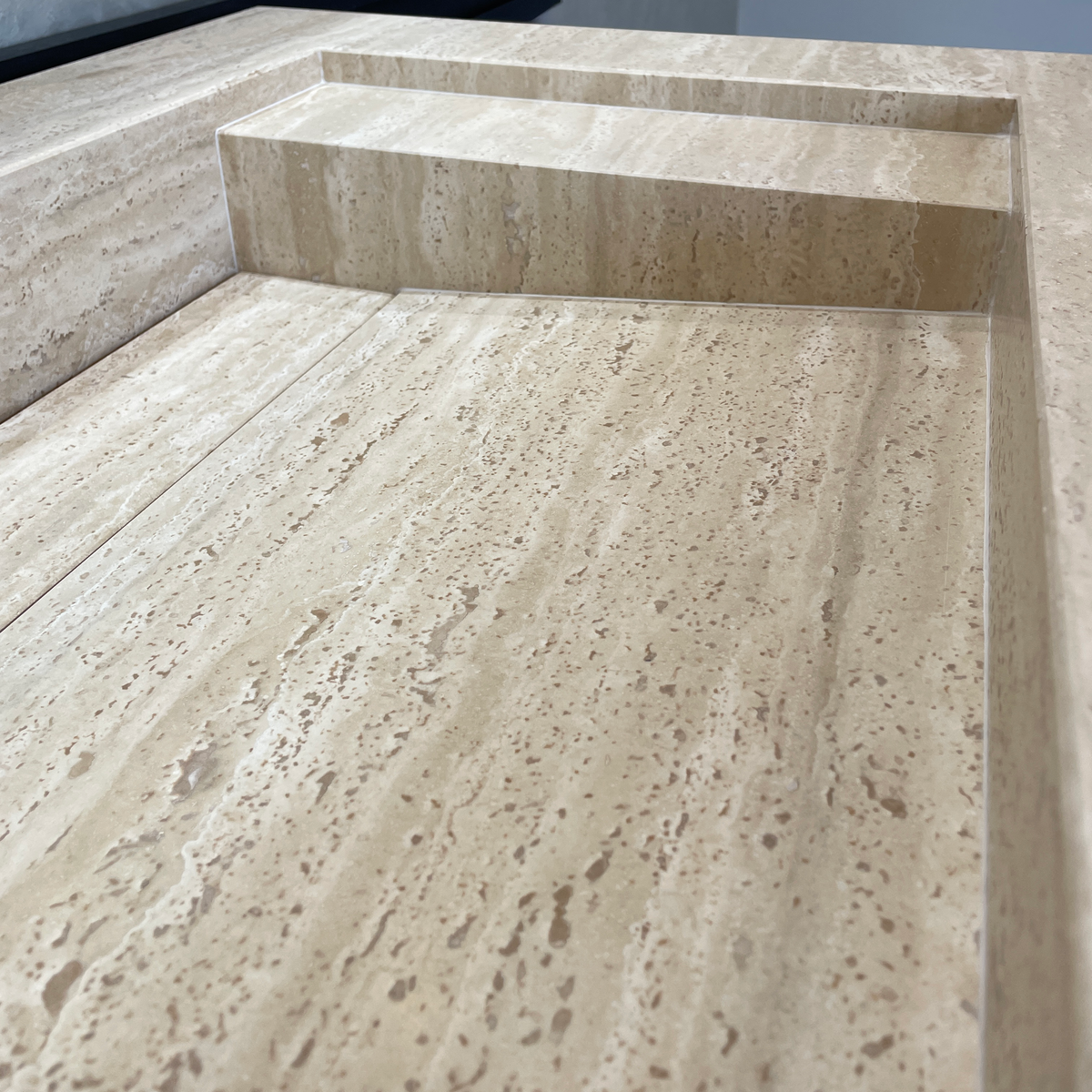 Handmade Vein Cut Travertine Sink: Custom Beige Bathroom Vessel (TR-056/059/071)
