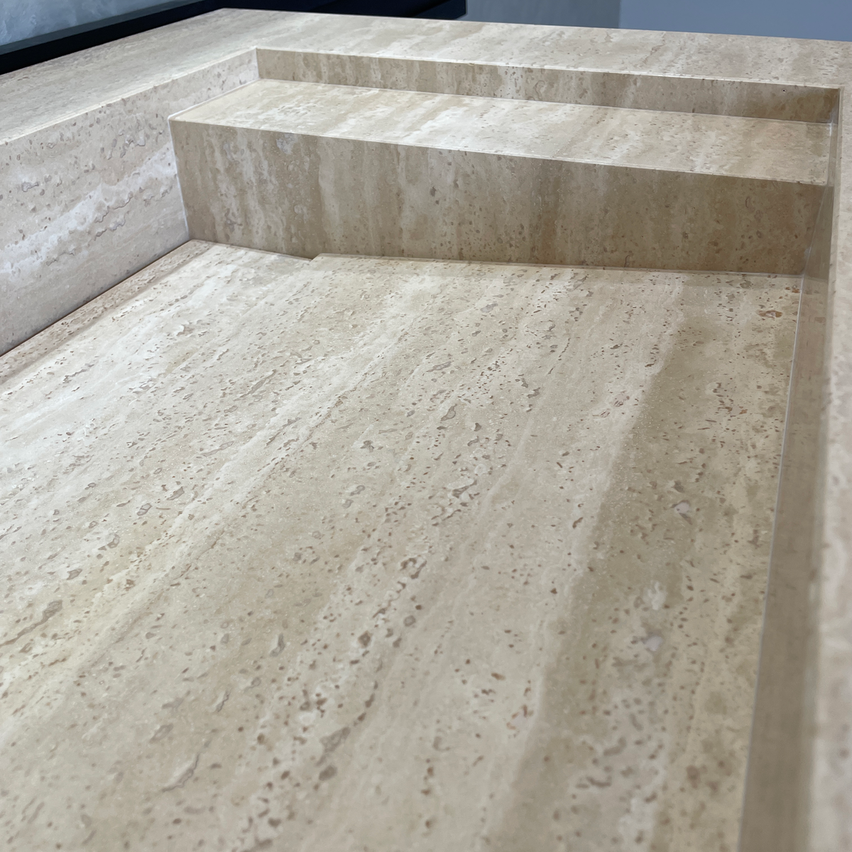 Handmade Vein Cut Travertine Sink: Custom Beige Bathroom Vessel (TR-056/059/071)
