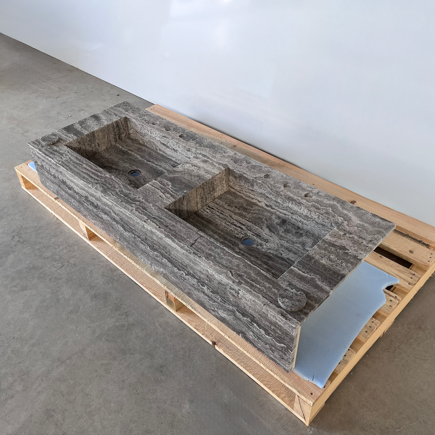 HANDCRAFTED CUSTOM TRAVERTINE SINK (TR-123)