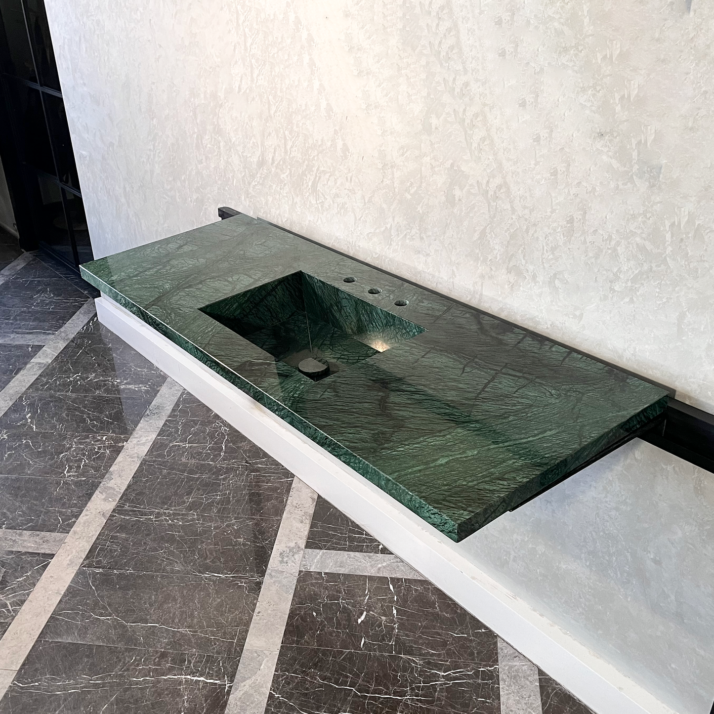 HANDCRAFTED VERDE GUATEMALA CUSTOM MARBLE SINK (NS-088)