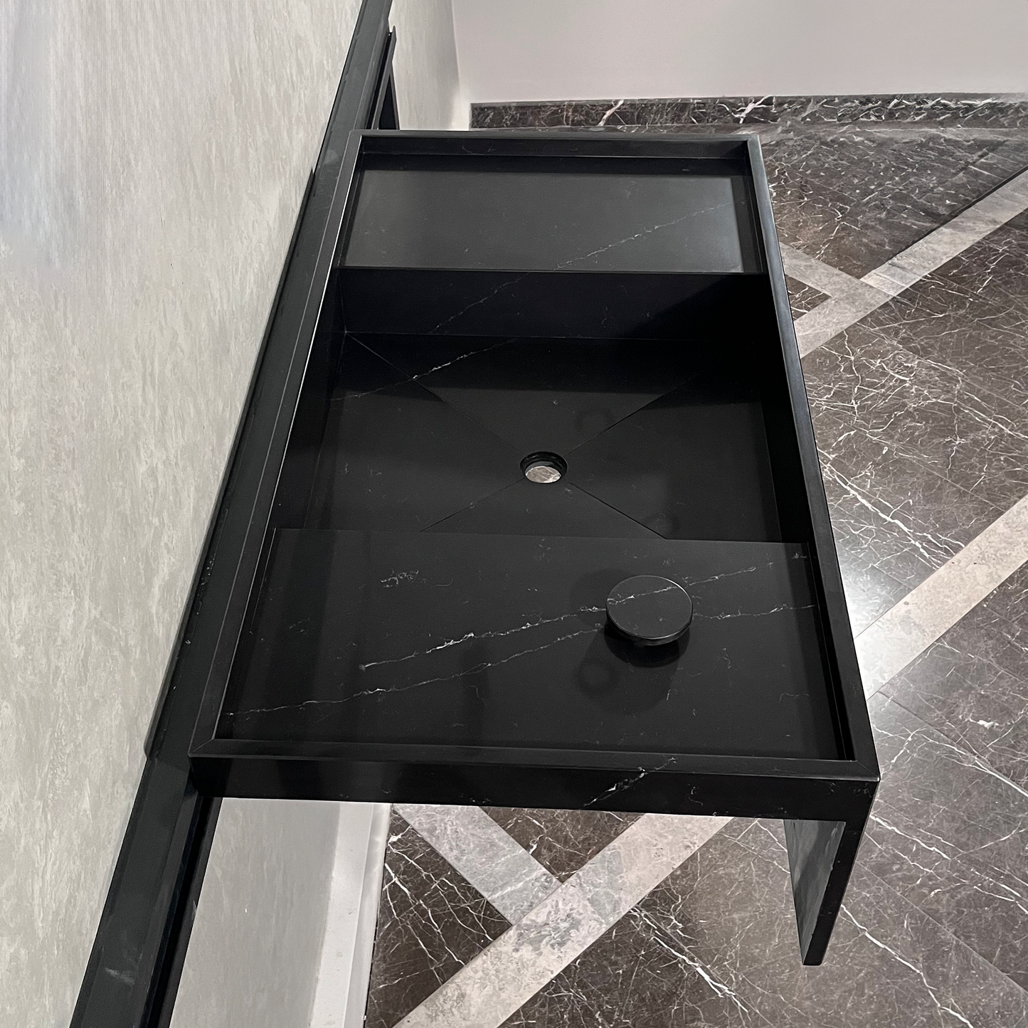 HANDCRAFTED CUSTOM COANTE – ARTE BLACK QUARTZ SINK (QU-084)