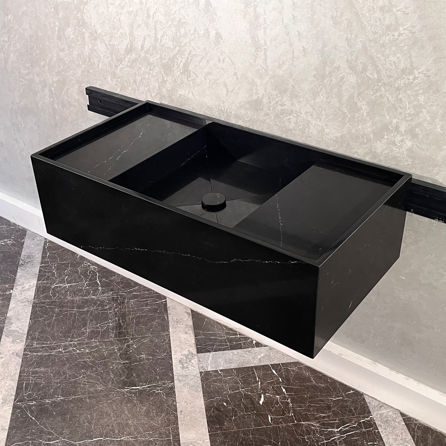 HANDCRAFTED CUSTOM COANTE – ARTE BLACK QUARTZ SINK (QU-084)