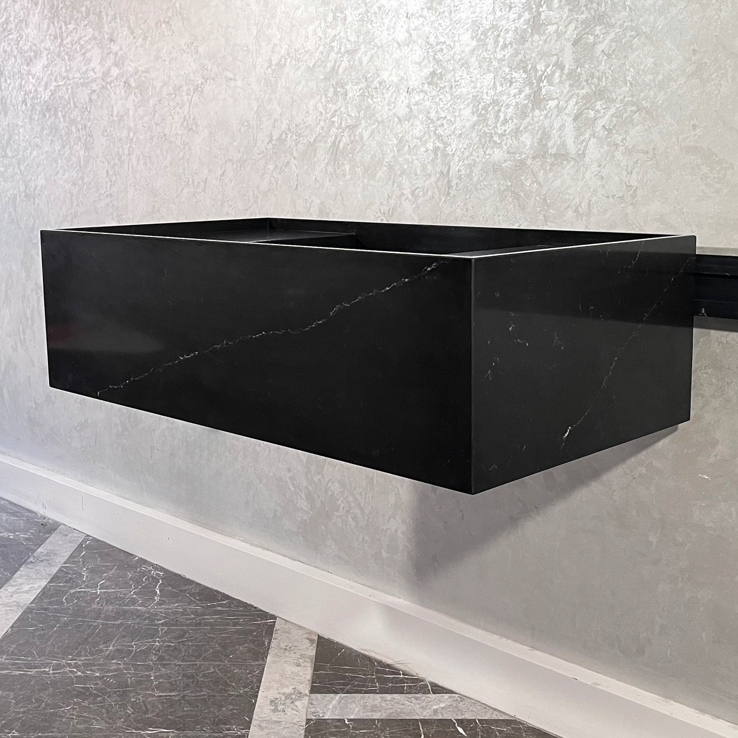 HANDCRAFTED CUSTOM COANTE – ARTE BLACK QUARTZ SINK (QU-084)